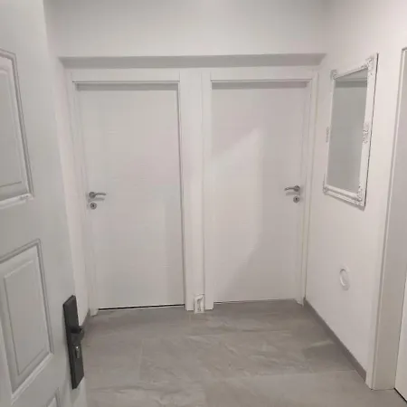 Silvestar-home House Guest house *